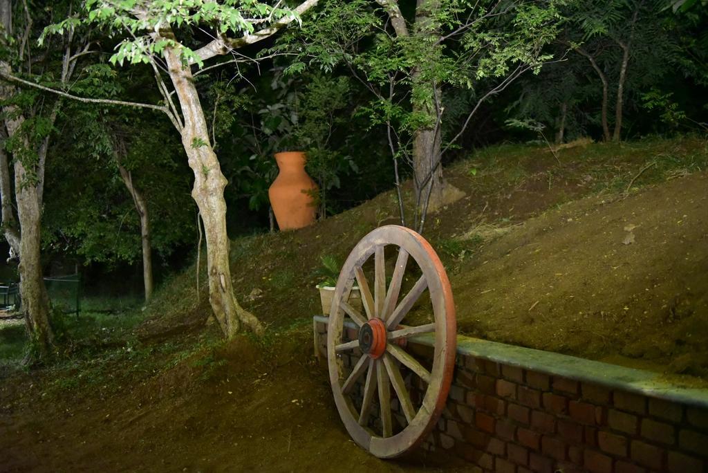 Wildescape Polonnaruwa Villa Екстериор снимка